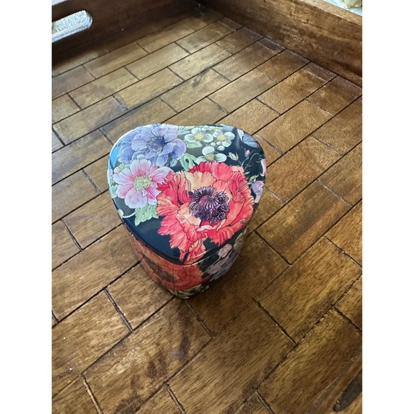 Brighton Silver Tone Black Link Watch Scroll Engraved Heart Tin Floral Box EUC - Picture 2 of 7